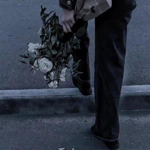 白俄罗斯18岁美女抠逼老板性感抠逼逼大白屁股pp
